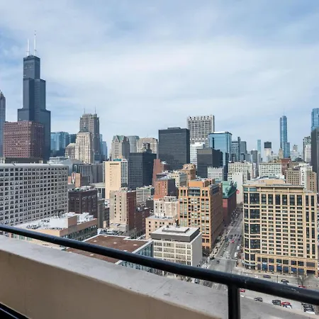 Lux Dtown Penthouses 9bd-9ba Sleep 25 Parking, Pool, Gym *