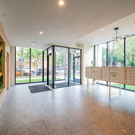 Apartment Comfy - Gym Free Parking & Modern Amenities Chicago