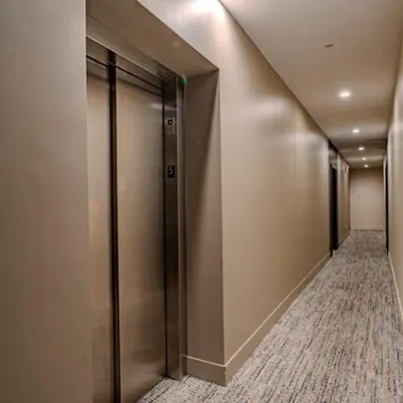 Steps From The Edgewater Modern 2bd 2ba * Chicago