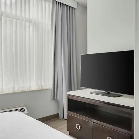 Hotel Fairfield And Downtown/ Magnificent Mile Chicago