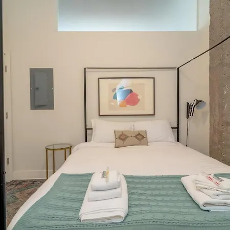 Apartment Convenient Cozy 2br Loft With Optional Parking For 8 Guests Near Mccormick Place, Soldier Field And Lakefront Trail