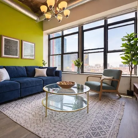 Convenient Cozy 2br Loft With Optional Parking For 8 Guests Near Mccormick Place, Soldier Field And Lakefront Trail Chicago