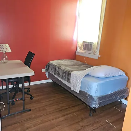 5430 Happy Homestay Chicago