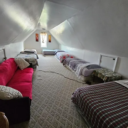 5430 Happy Homestay Chicago