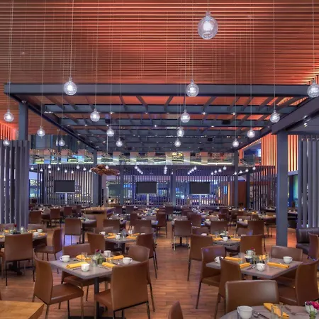 Hyatt Regency 4* Chicago
