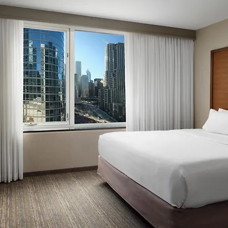 Hotel Embassy By Hilton Downtown Magnificent Mile 4*