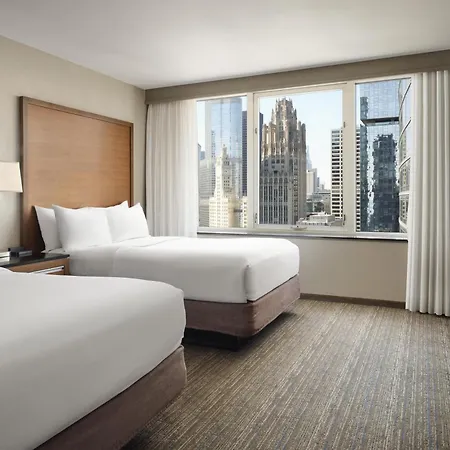 Embassy By Hilton Downtown Magnificent Mile Hotel 4*