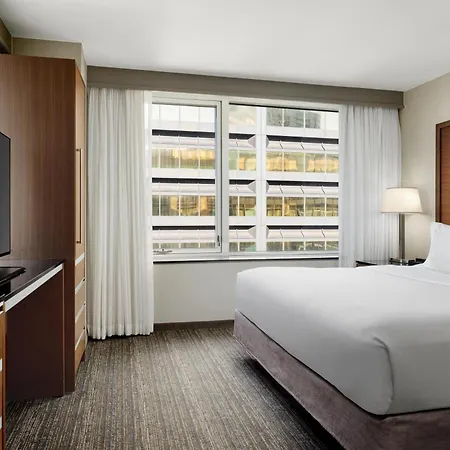 Embassy By Hilton Downtown Magnificent Mile Chicago