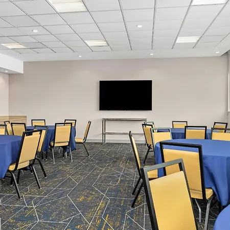 Hotel Hampton North-loyola Station, Il 3*