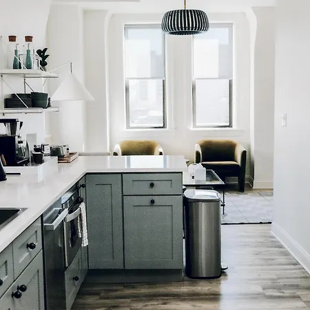 Hotel The Neighborhood - Lincoln Park 501 - Three Bedroom Penthouse *