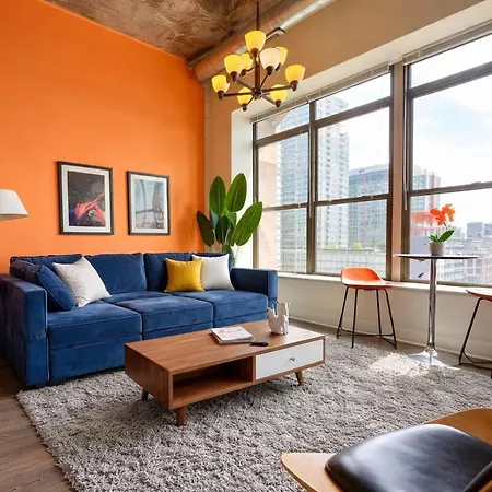 Cozy 2br South Loop With Optional Parking And Gym Near Mccormick Place, Public Transit & Hotspots *