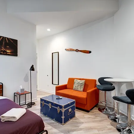Hotel Second Floor By 747 Lofts Chicago