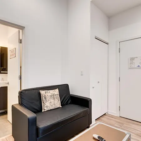 747 Lofts By Redawning - River West, Third Floor *