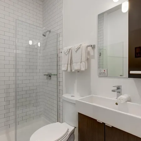 Ground Floor In By 747 Lofts * Chicago