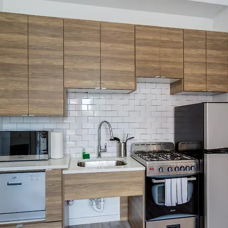 Ground Floor In By 747 Lofts Hotel *