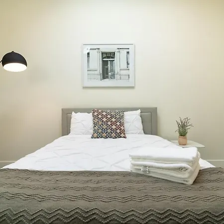 Stylish Cozy 3br 420 Friendly With Gym Near Mccormick Place, Grant Park And Soldier Field *