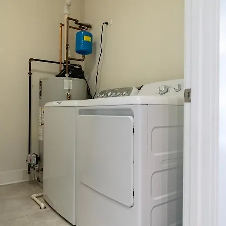 Stylish Cozy 3br 420 Friendly With Gym Near Mccormick Place, Grant Park And Soldier Field