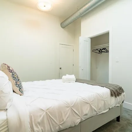 Stylish Cozy 3br 420 Friendly With Gym Near Mccormick Place, Grant Park And Soldier Field Apartment