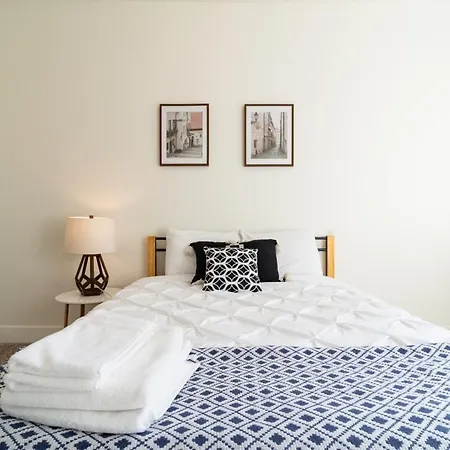 Stylish Cozy 3br 420 Friendly With Gym Near Mccormick Place, Grant Park And Soldier Field