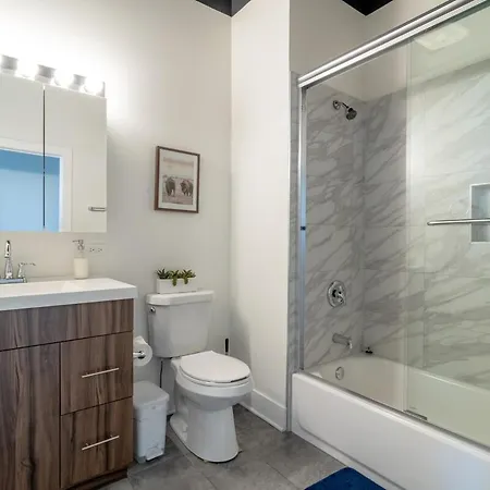 Bright And Stylish 2br On Michigan Ave Near Grant Park, Museum Campus And Lakefront Chicago