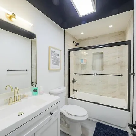 Luxury 6br Loft Perfect For 12 Guests With Skyline Views, Optional Parking And Gym Access Near Mccormick Place And Soldier Field * Chicago