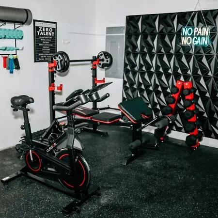 Sleeps 18 7br Gym Game Theater