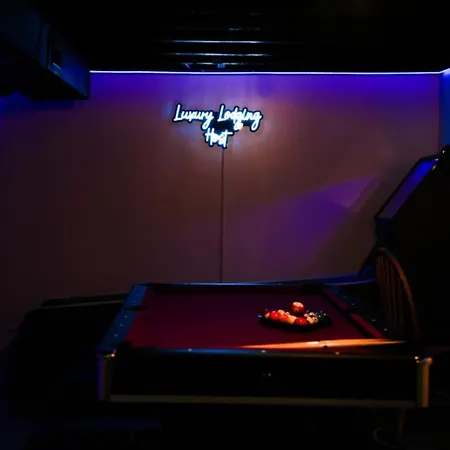 Holiday home Sleeps 18 7br Gym Game Theater *