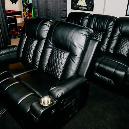 Sleeps 18 7br Gym Game Theater * Chicago