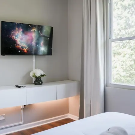 Holiday home Sleeps 18 7br Gym Game Theater