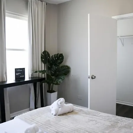Sleeps 18 7br Gym Game Theater * Chicago