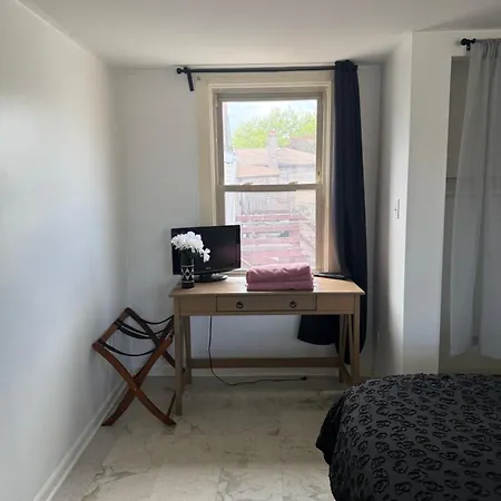 Prime Location - Cozy 3bd Near Downtown! Free Parking & Fast Wifi! Apartment *