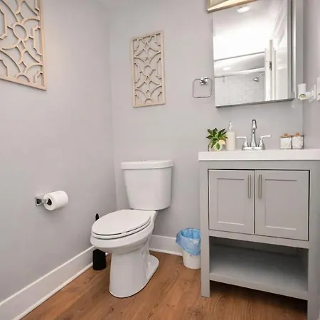 Cozy 3br Garden Near Loyola & Downtown *