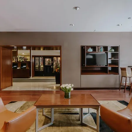 Loop Hotel Chicago