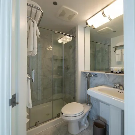 Warwick Allerton Hotel 4*