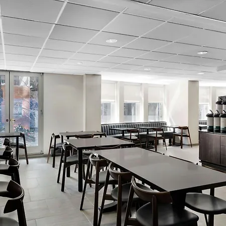 Fairfield And Downtown/ Magnificent Mile 3* Chicago