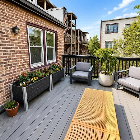 Bed & Breakfast House 5863- Chicago's Premier 4*