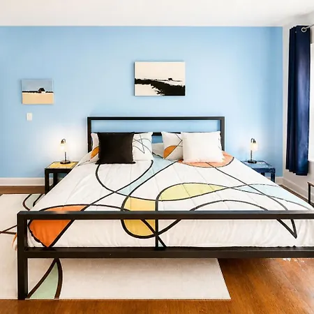 House 5863- Chicago's Premier Bed & Breakfast Chicago