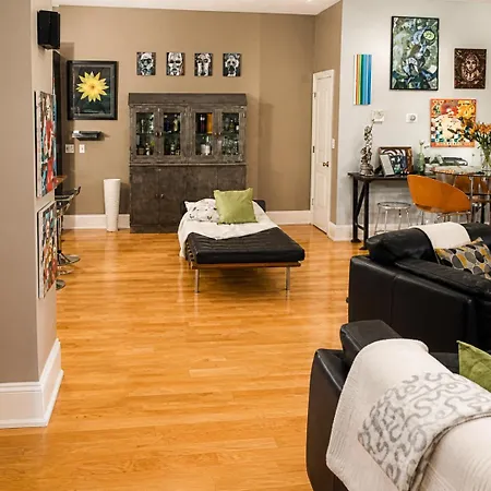 House 5863- Chicago's Premier Chicago