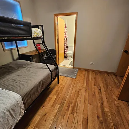 Homestay 5430 Happy Chicago