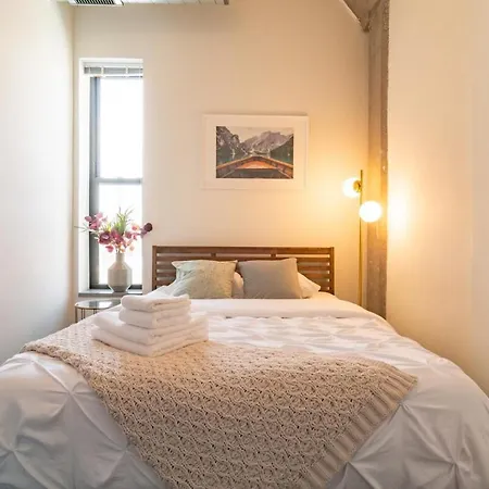 Apartment Chic Cozy 3br Michigan Avenue Spacious Close To Iconic Landmarks & Attractions