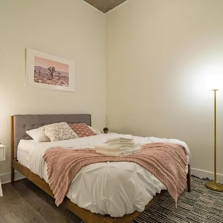 Chic Cozy 3br Michigan Avenue Spacious Close To Iconic Landmarks & Attractions