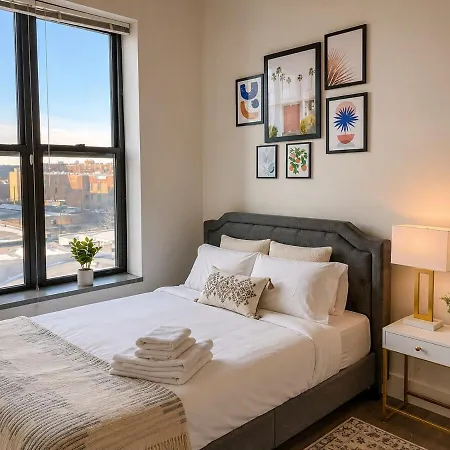 Spacious And Luxurious 3br Near Mccormick Place And Soldier Field With Optional Parking - Sleeps 10 Apartment *