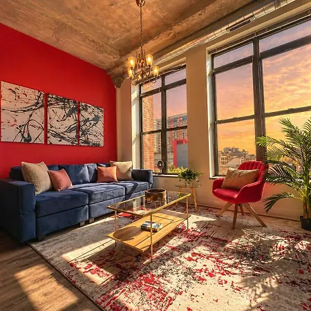 Mccormick Place Secret Oasis With Optional Parking For Up To 8 Guests Apartment