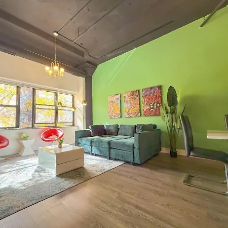 Ideal 3br Business Or Leisure In Fully Stocked Kitchen & Fast Internet With Optional Parking Near Soldier Field, Grant Park & Mccormick Place Apartment Chicago