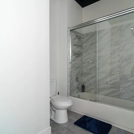 Mccormick Place Downtown: Luxurious 3br/2ba For 10 Apartment