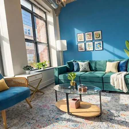Mccormick Place Beautiful 2br With Optional Parking Sleeps Up To 8 Near Soldier Field, Grant Park And Lakefront Trail Apartment