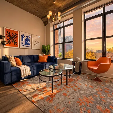Mccormick Place Amazing 2br With View And Optional Parking For Up To 8 Guests Near Soldier Field And Lakefront Trail