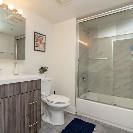 Mccormick Place Amazing 2br With View And Optional Parking For Up To 8 Guests Near Soldier Field And Lakefront Trail Apartment Chicago