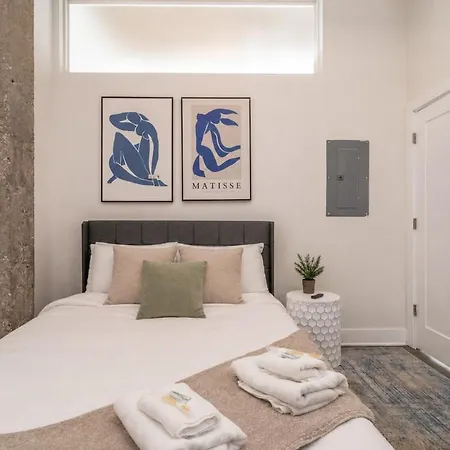 Apartment Mccormick Place Amazing 2br With View And Optional Parking For Up To 8 Guests Near Soldier Field And Lakefront Trail *