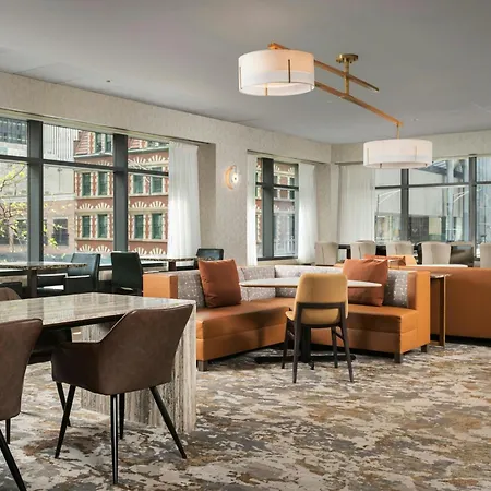 Hotel By Marriott Downtown/river North
